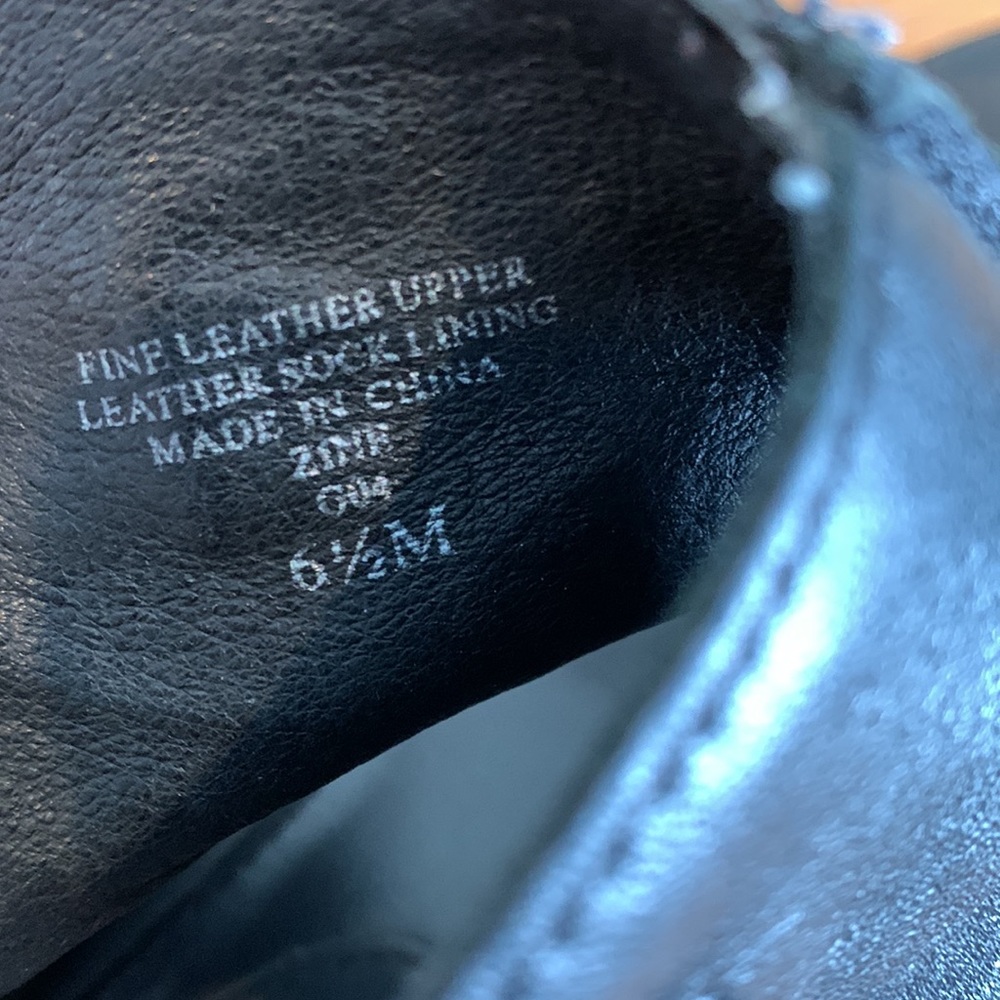 Max Studio black wedge. - Picture 7 of 7